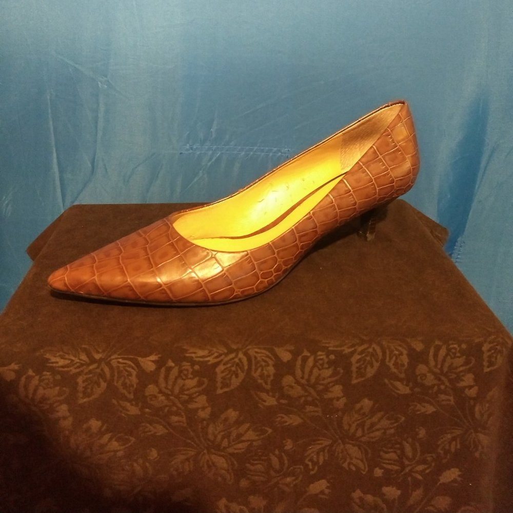 NINE WEST Pump, Brown 8.0 US